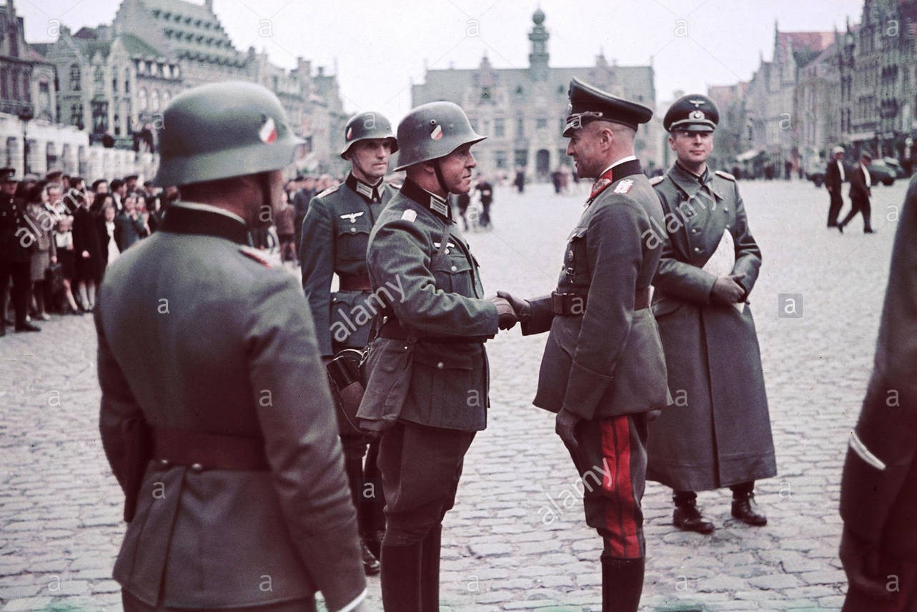 Evenements seconde guerre mondiale la deuxieme guerre mondiale la belgique le colonel general walther von brauchitsch commandant en chef de l armee avec les officiers allemands grote markt 